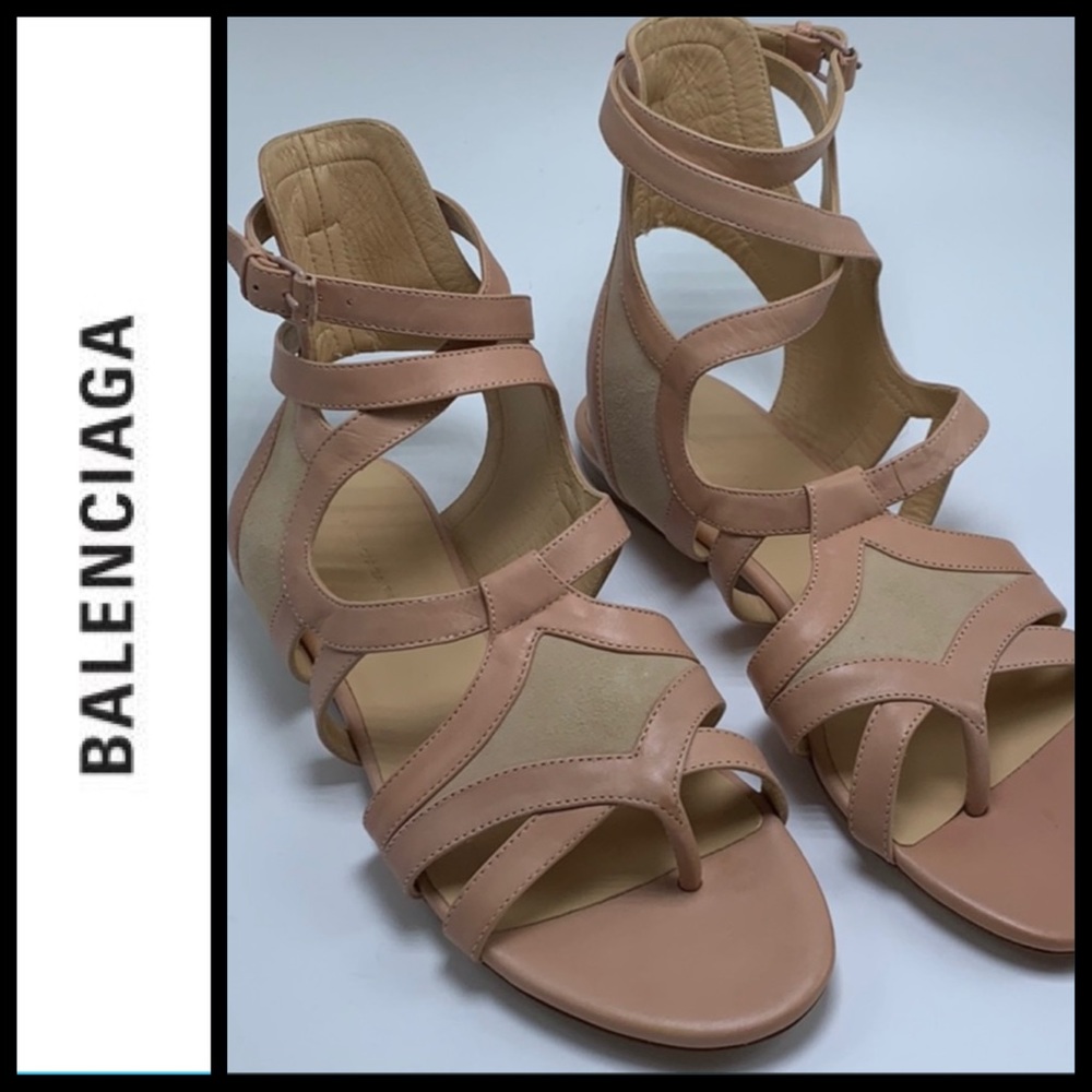 ❤️HP🎉NEW BALENCIAGA FLAT SANDALS
